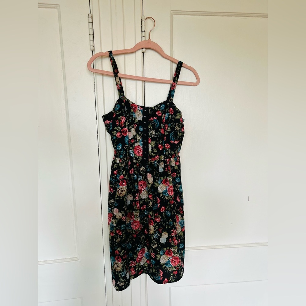 Flowered ☀️ sundress perfect for summer days